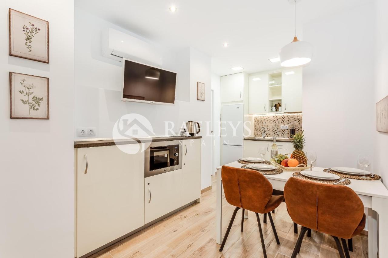 Modern 1 Bedroom Apartement In Very Center Of Marbella. エクステリア 写真